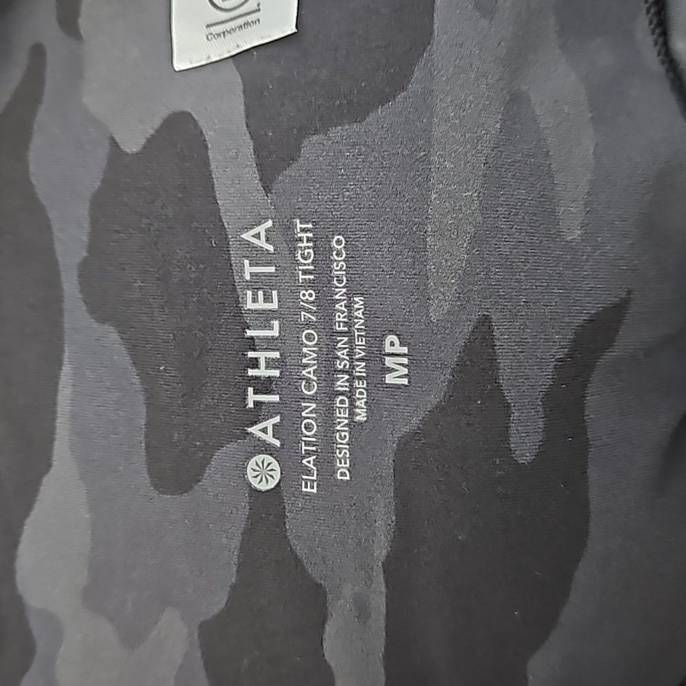 Athleta Elation Camo 7/8 Tight MP - Picture 3 of 5